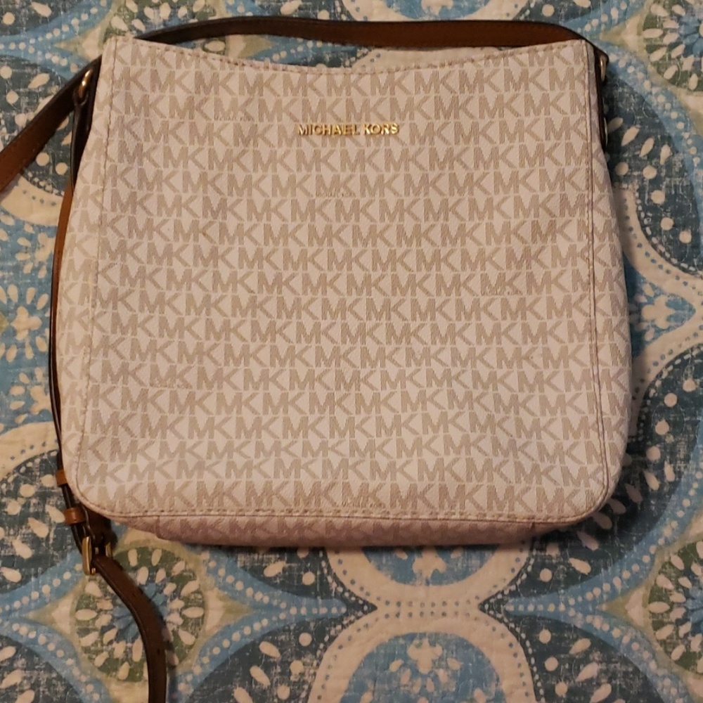 Like new micheal kors